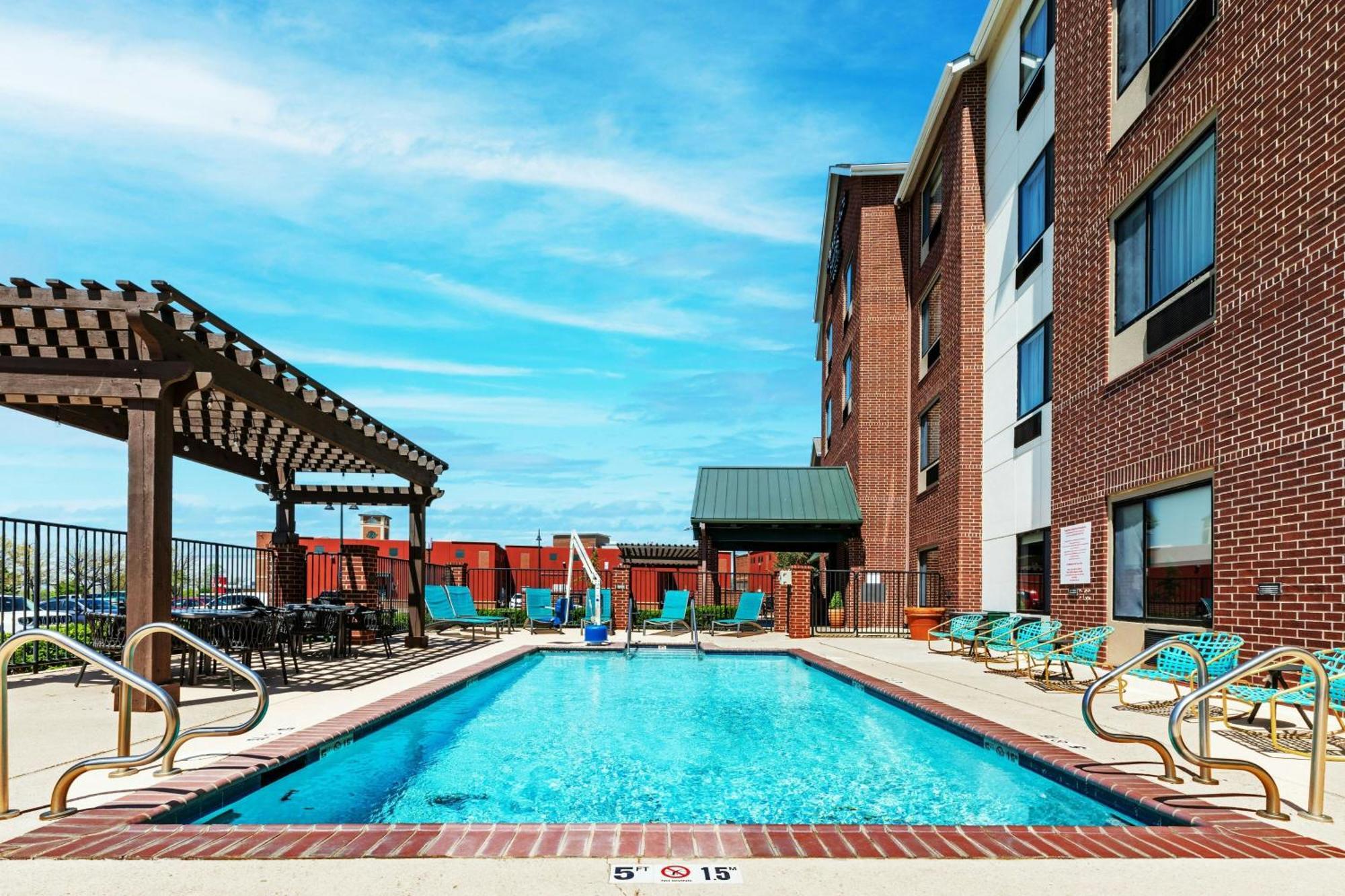 Towneplace Suites By Marriott Tulsa Broken Arrow Exterior photo